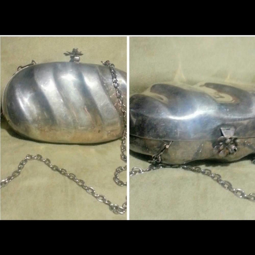 RARE UNIQUE ANTIQUE SILVER CLUTCH/PURSE WITH SHOULDER CHAIN! BOHO UNISEX ETC...